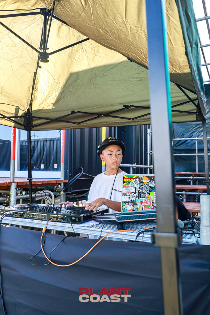 「PLANT COAST 02」at No.12 Kashima Fan Zone｜サウナと音楽が融合した鹿嶋発のカルチャーフェスティバル。会場の熱気と“ととのい”が交差する一夜。